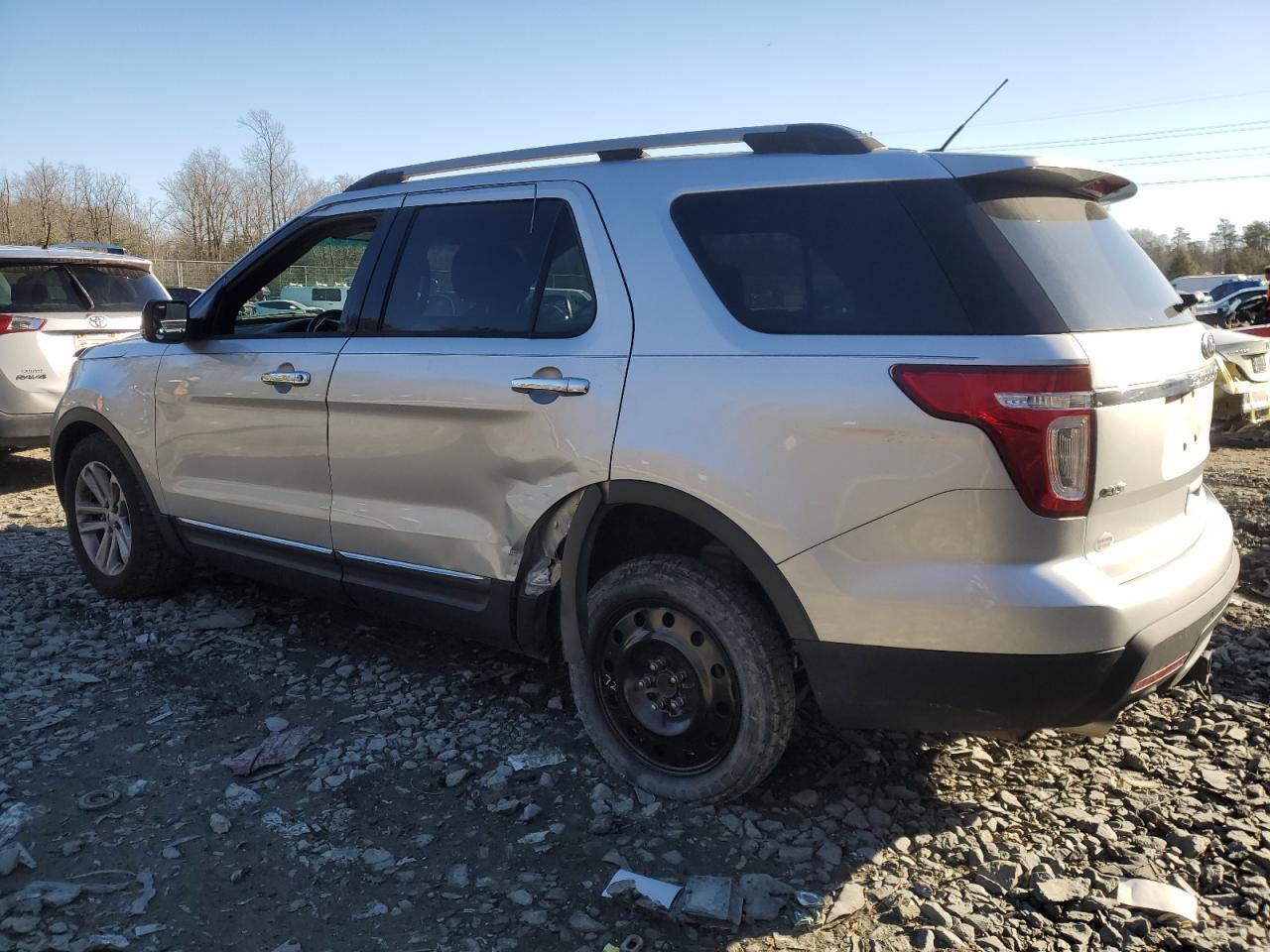 2013 FORD EXPLORER X - Image 2