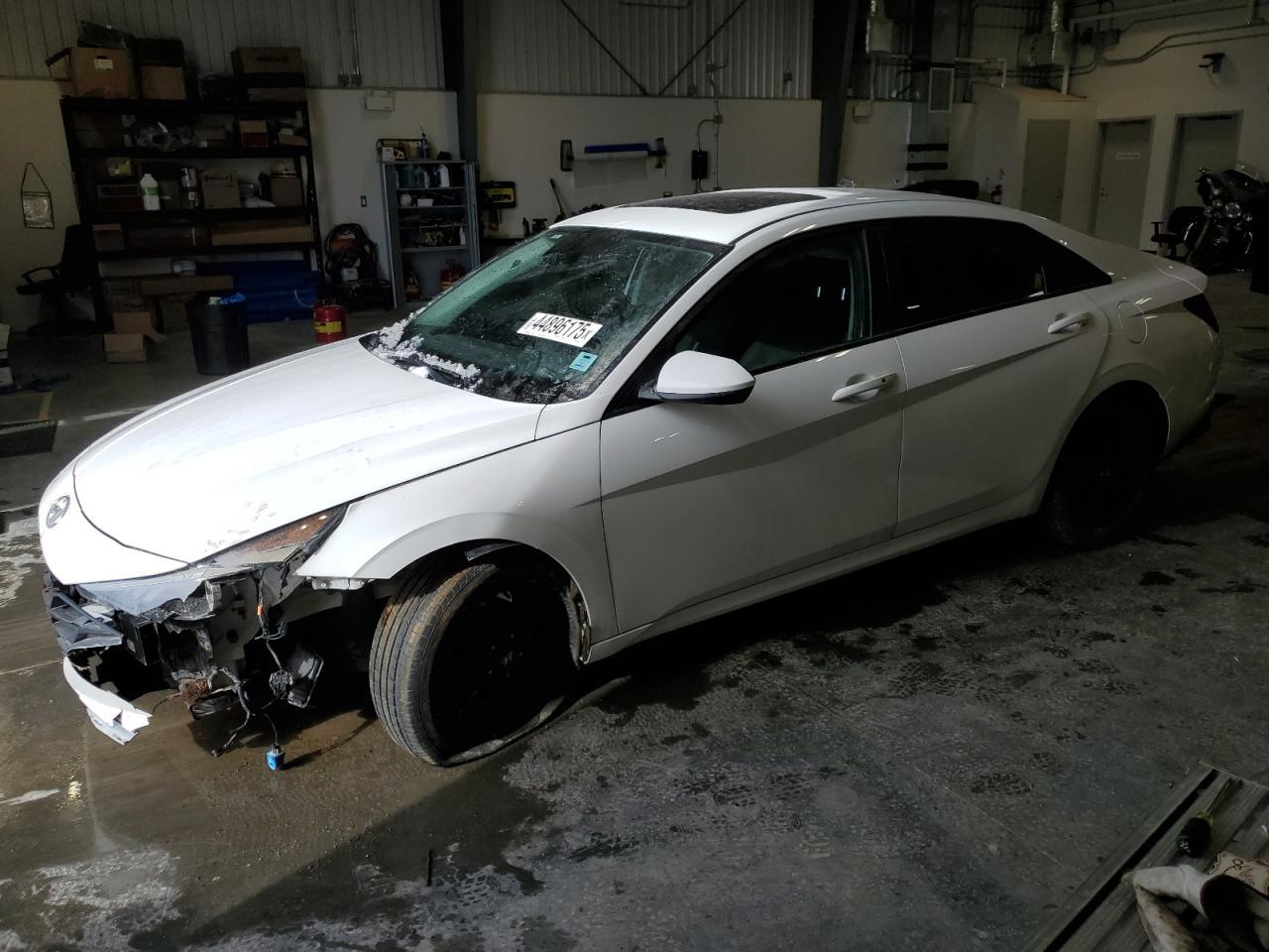 2023 HYUNDAI ELANTRA SE