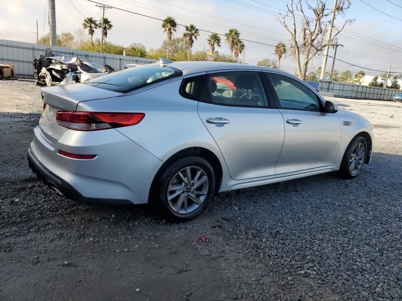 2020 KIA OPTIMA LX - Image 3