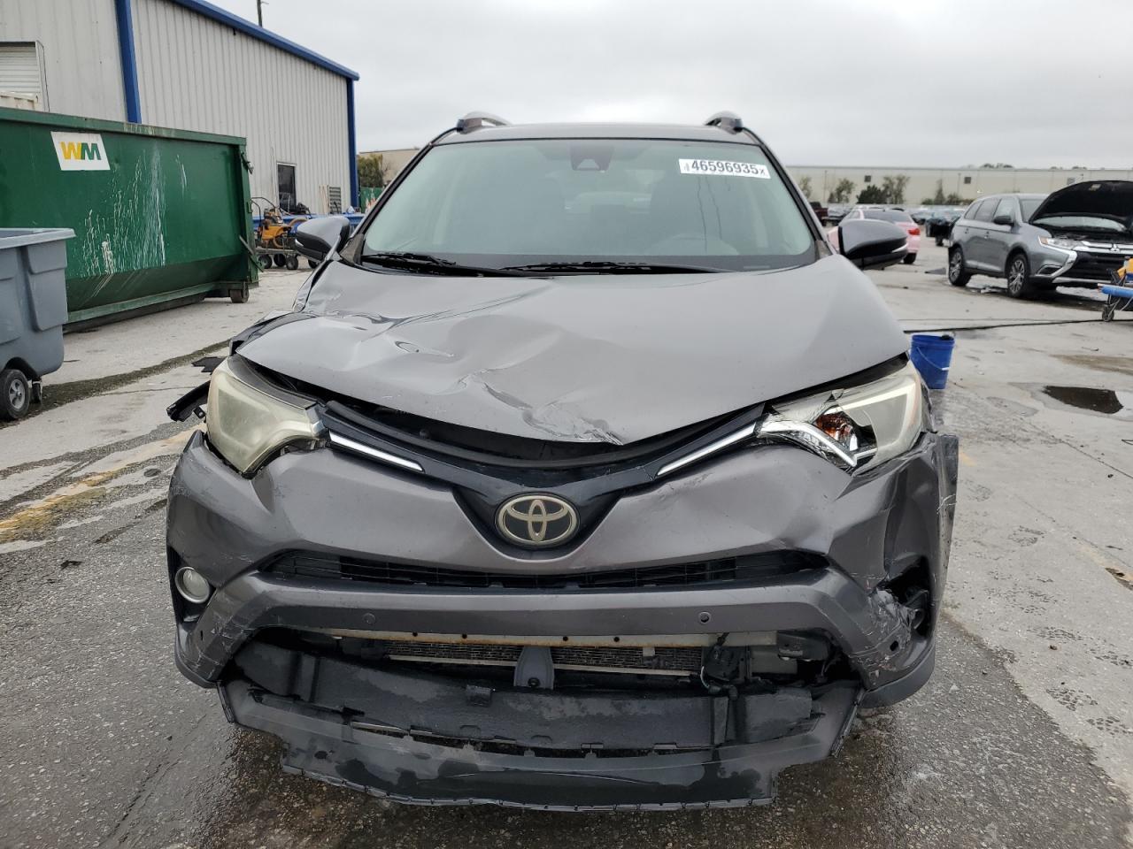 2017 TOYOTA RAV4 XLE - Фото 5
