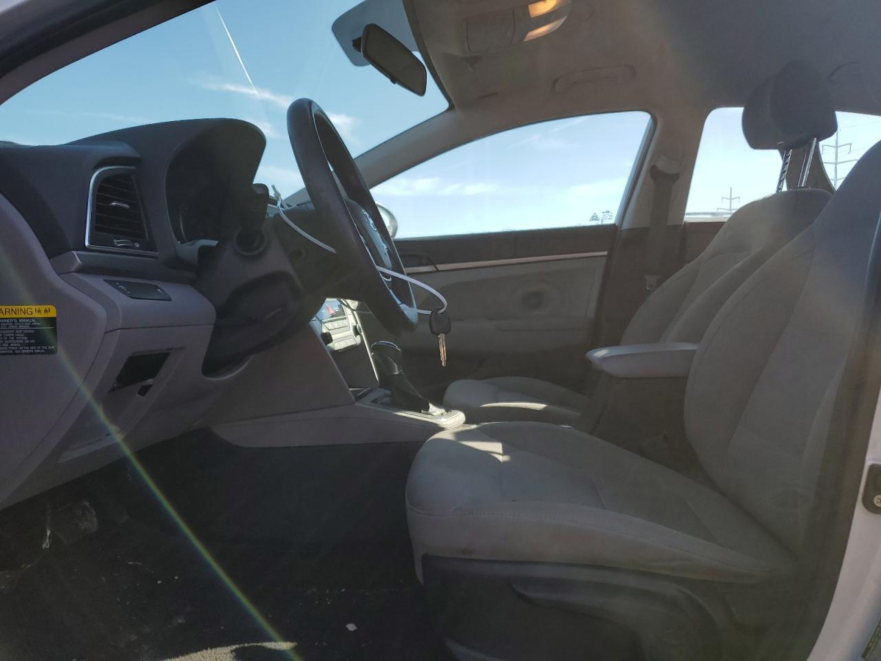 2018 HYUNDAI ELANTRA SE - Image 7