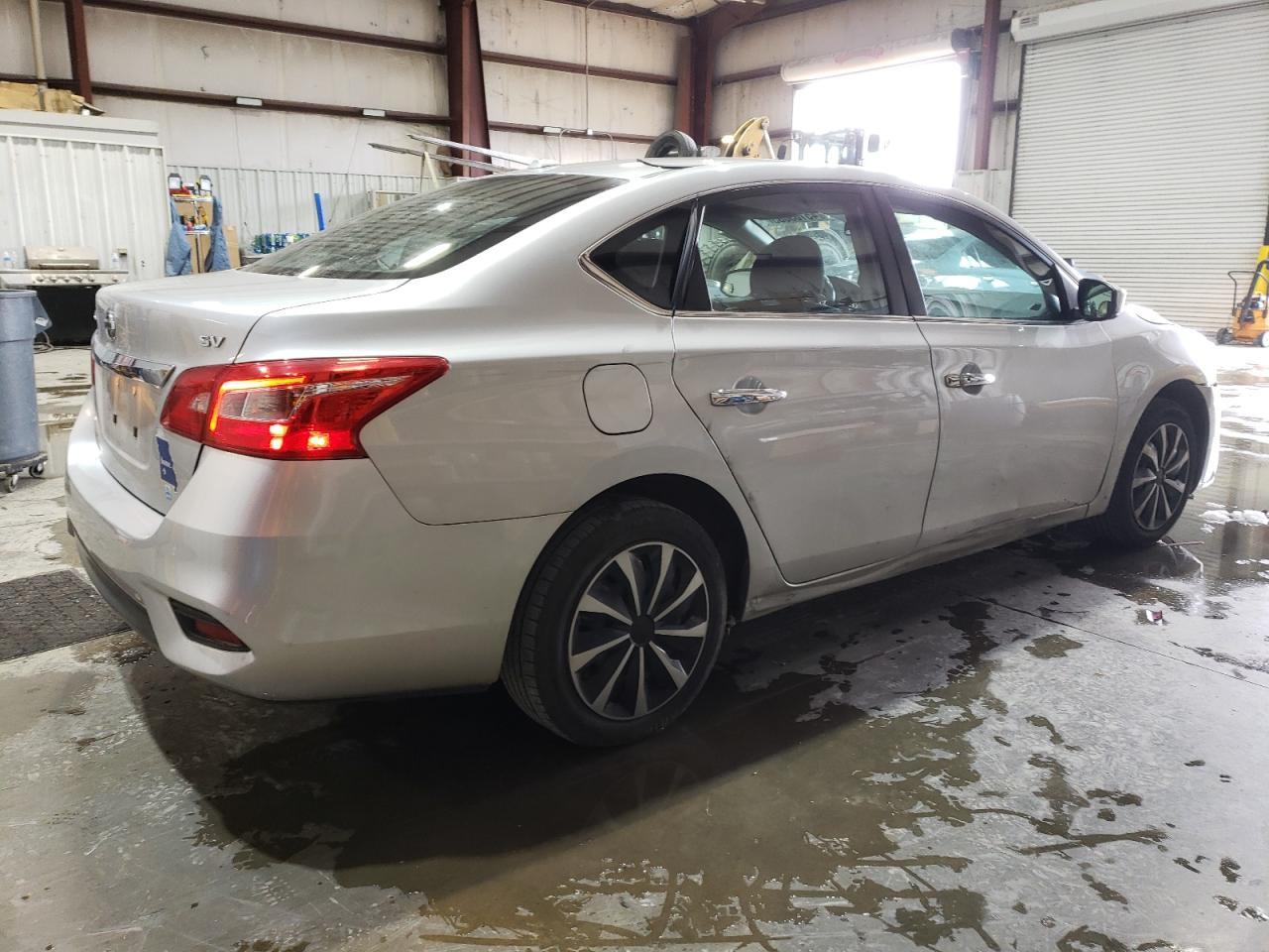 2017 NISSAN SENTRA S - Фото 3