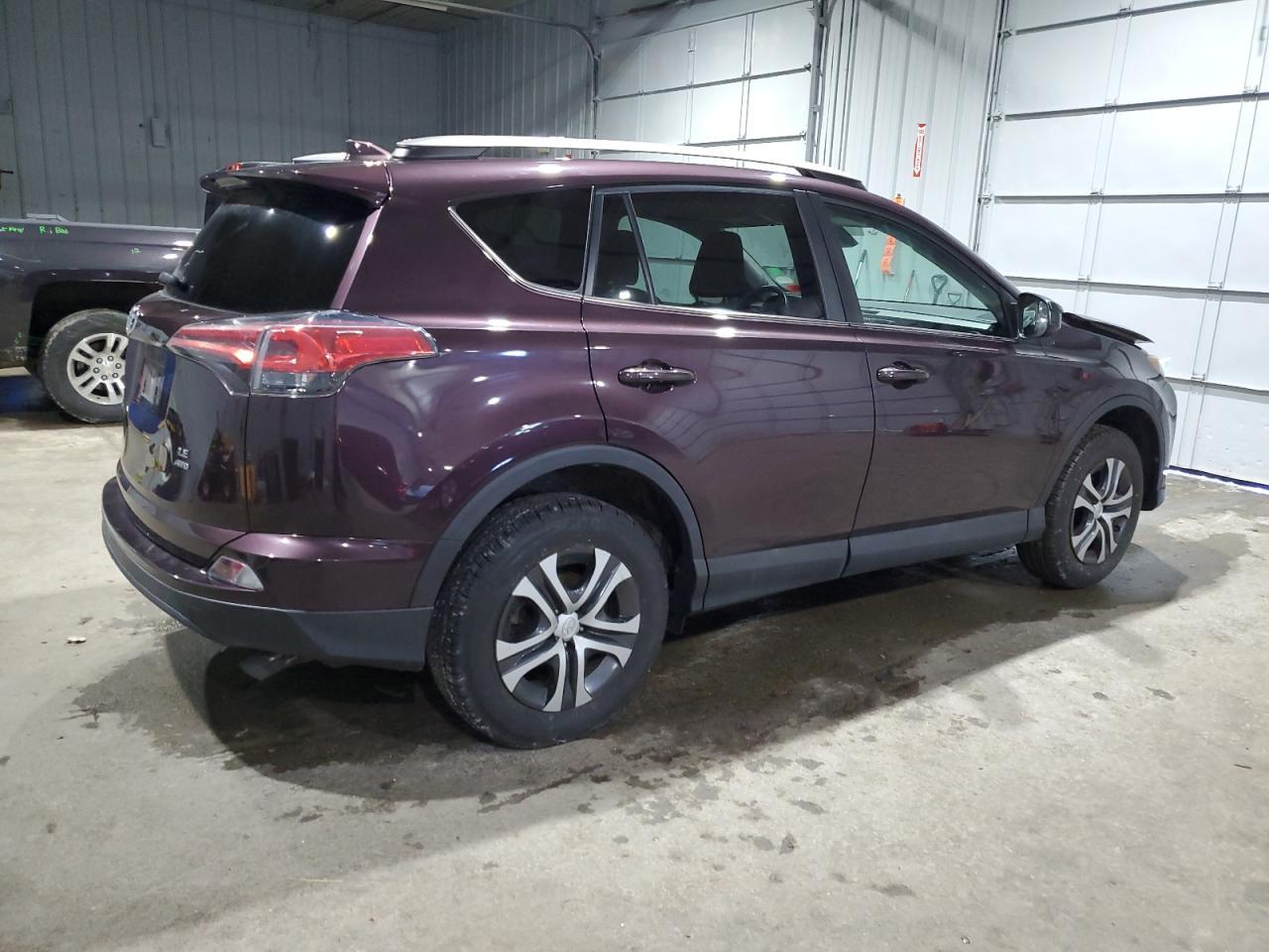 2017 TOYOTA RAV4 LE - Image 3