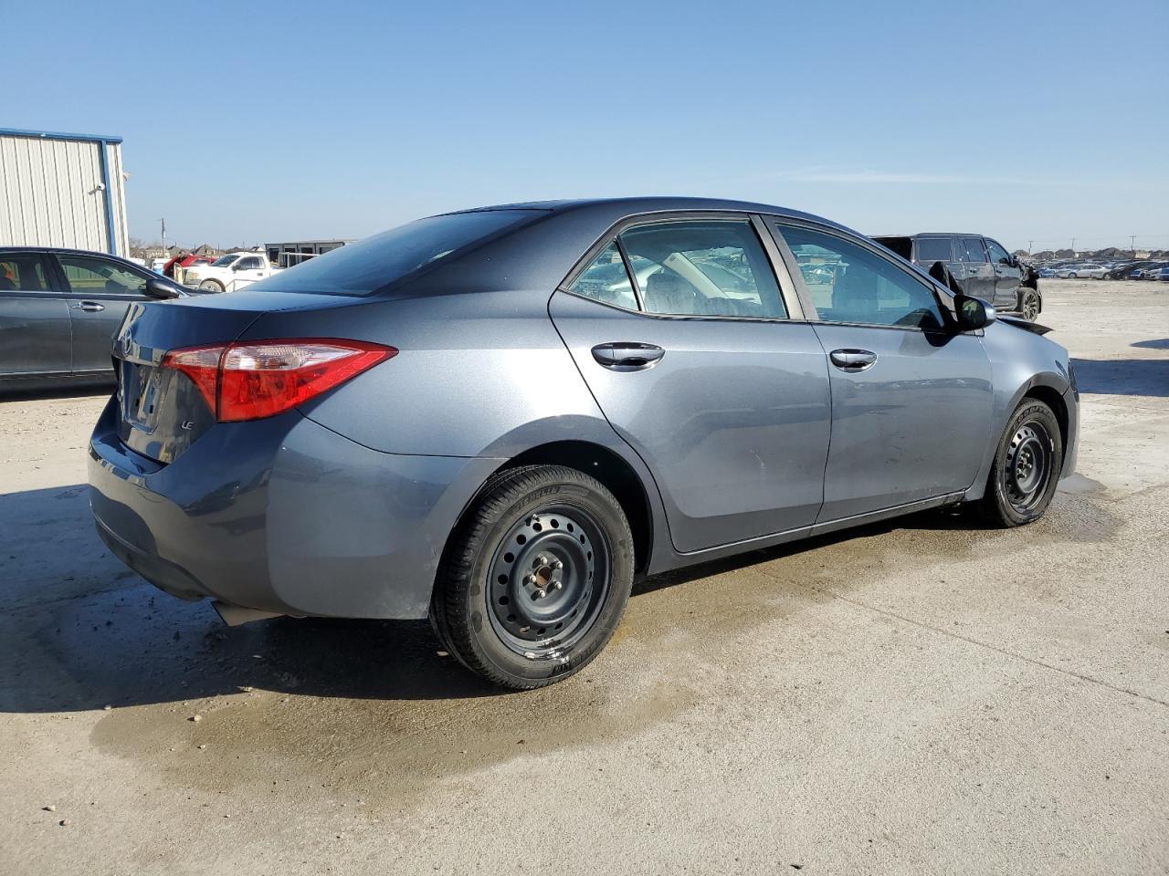 2018 TOYOTA COROLLA L - Image 3
