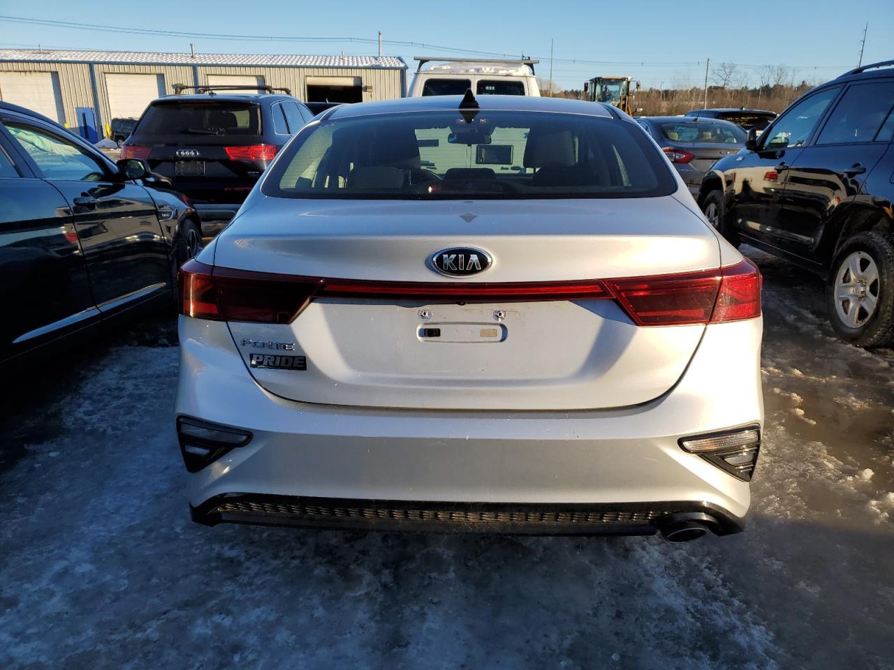 2020 KIA FORTE FE - Image 6