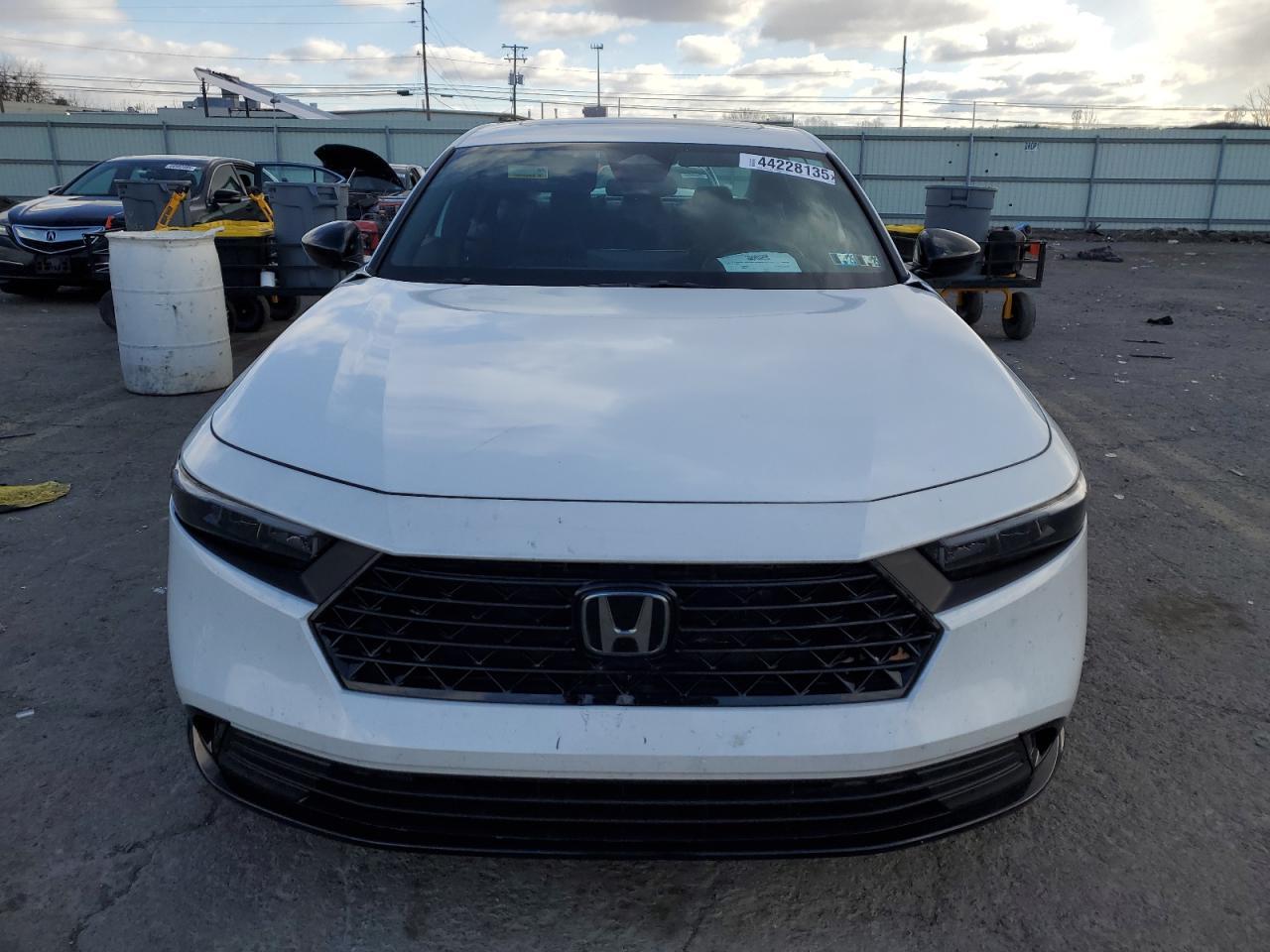 2023 HONDA ACCORD HYB - Image 5