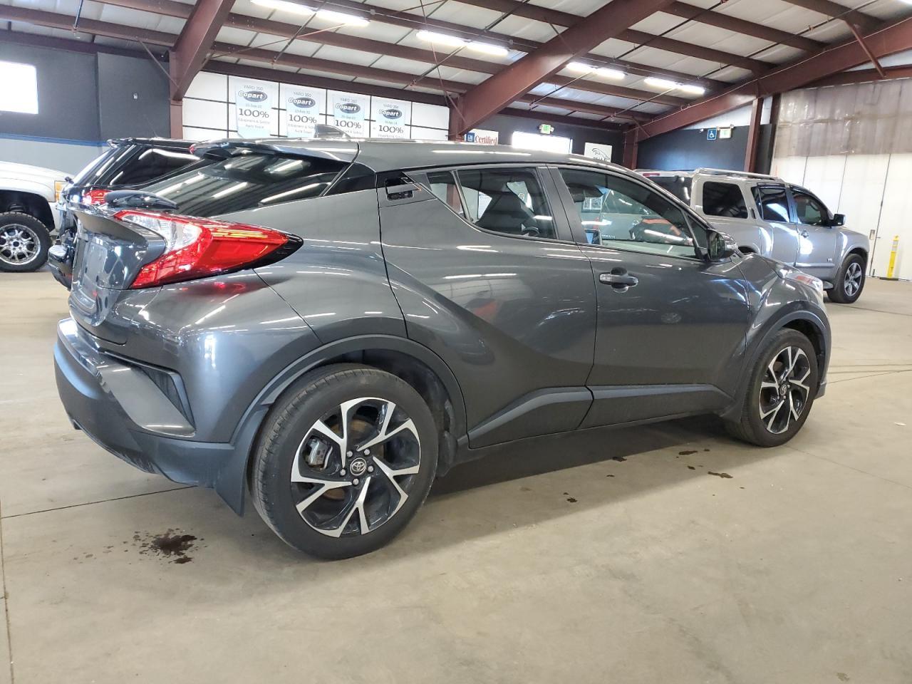 2019 TOYOTA C-HR XLE - Image 3