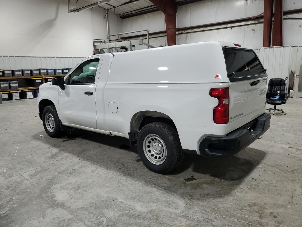 2023 CHEVROLET SILVERADO - Фото 2