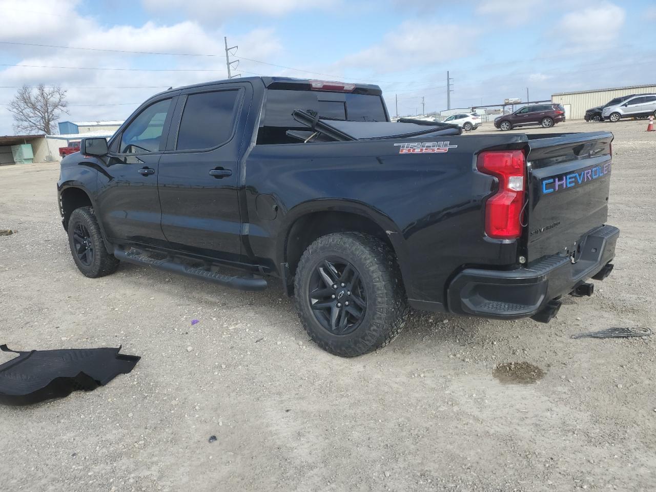 2021 CHEVROLET SILVERADO - Фото 2