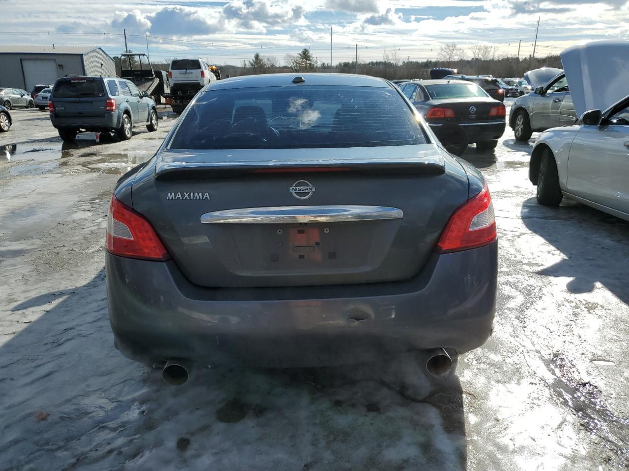 2011 NISSAN MAXIMA S - Image 6