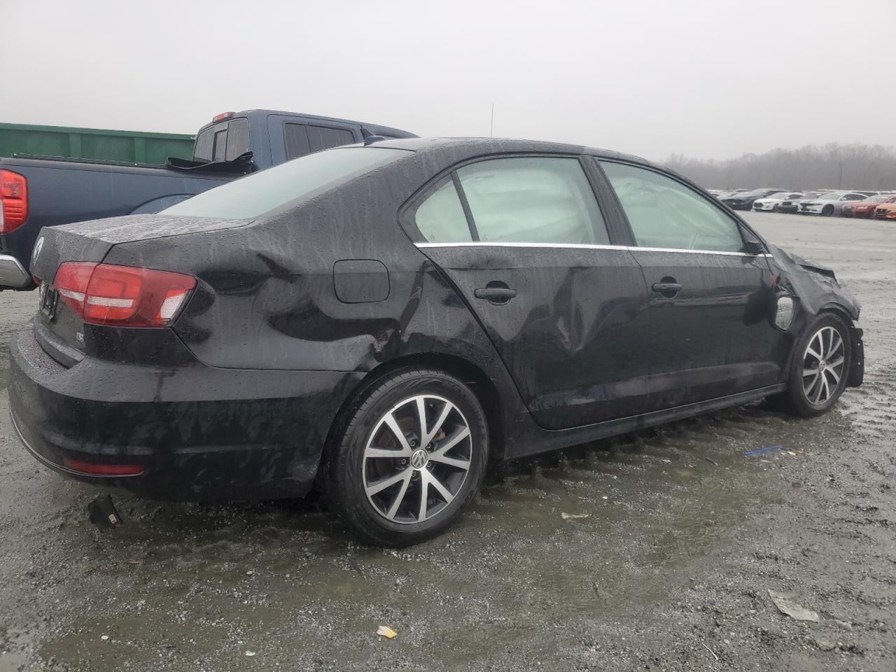 2017 VOLKSWAGEN JETTA SE - Image 3