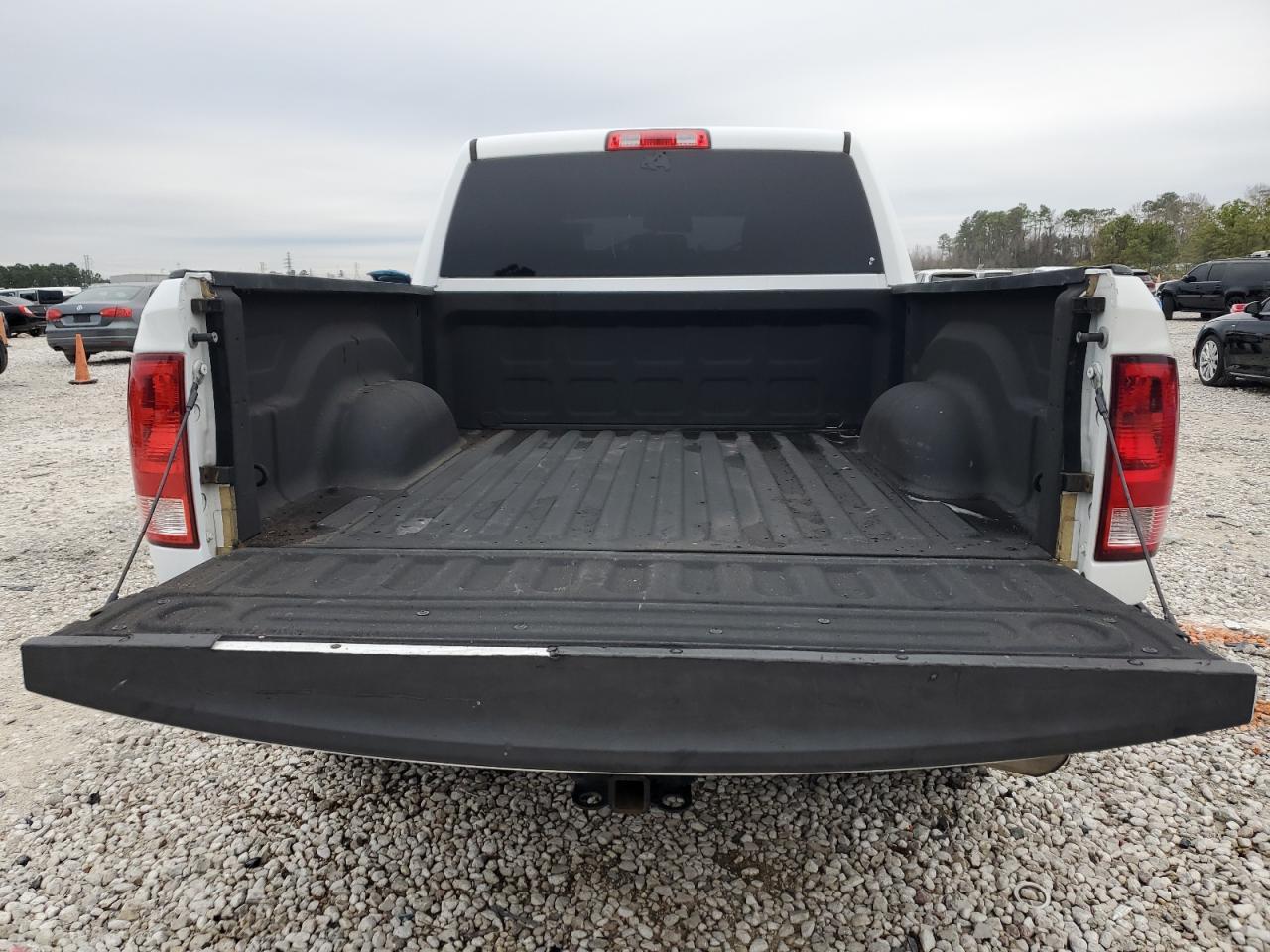2018 RAM 1500 ST - Image 6