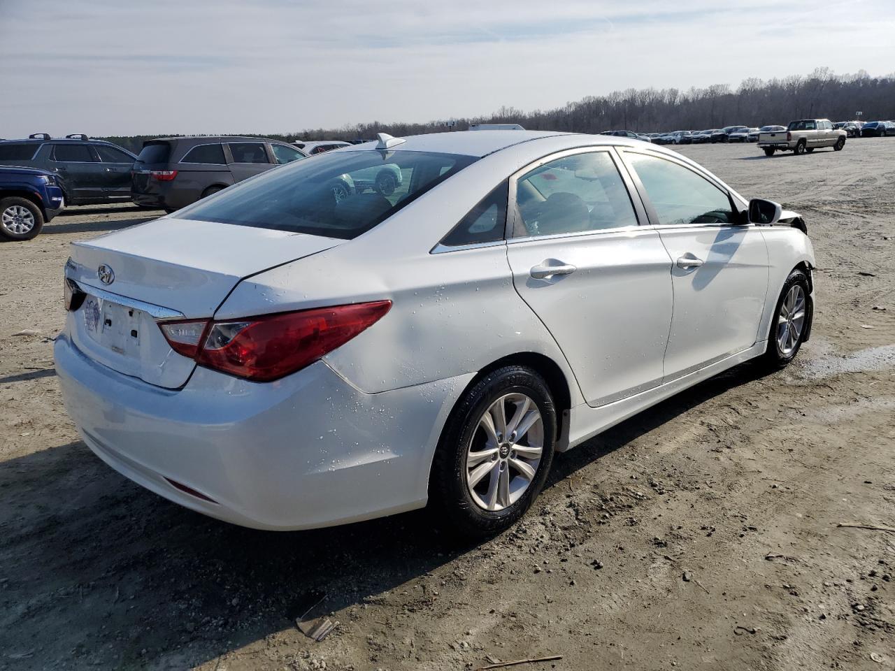 2013 HYUNDAI SONATA GLS - Image 3
