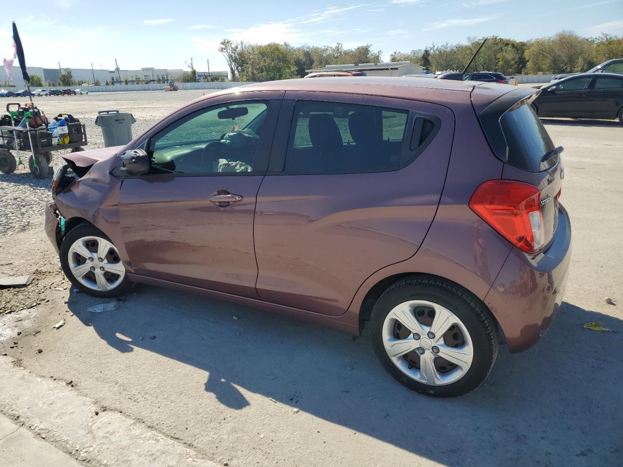 2019 CHEVROLET SPARK LS - Фото 2