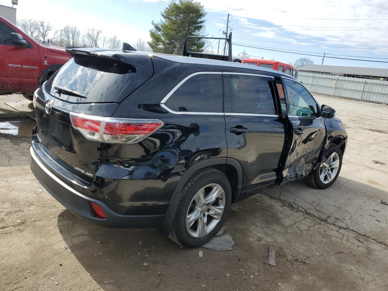 2015 TOYOTA HIGHLANDER - Фото 3