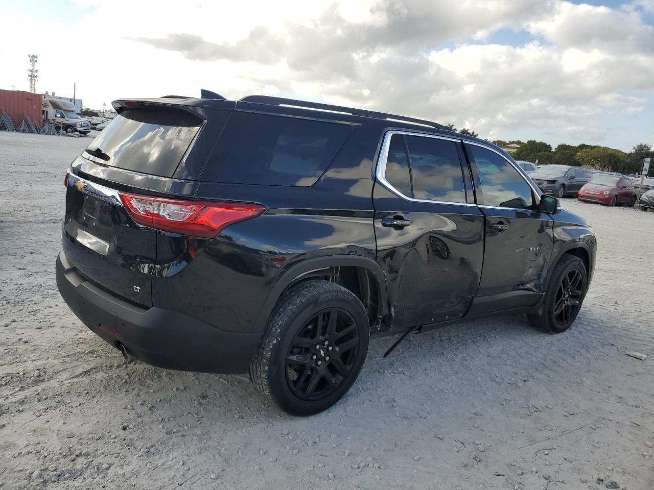 2021 CHEVROLET TRAVERSE L - Image 3