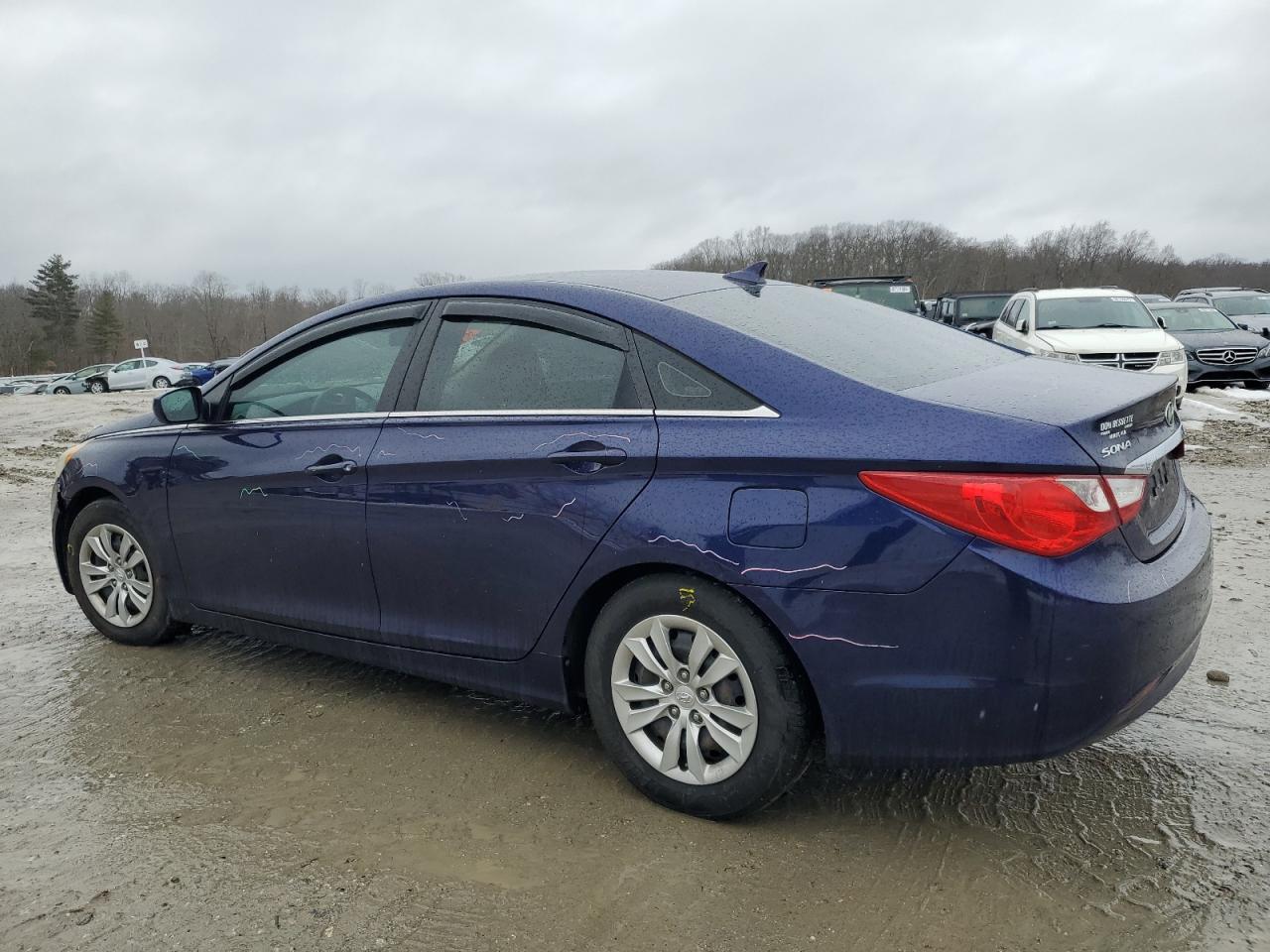 2011 HYUNDAI SONATA GLS - Image 2
