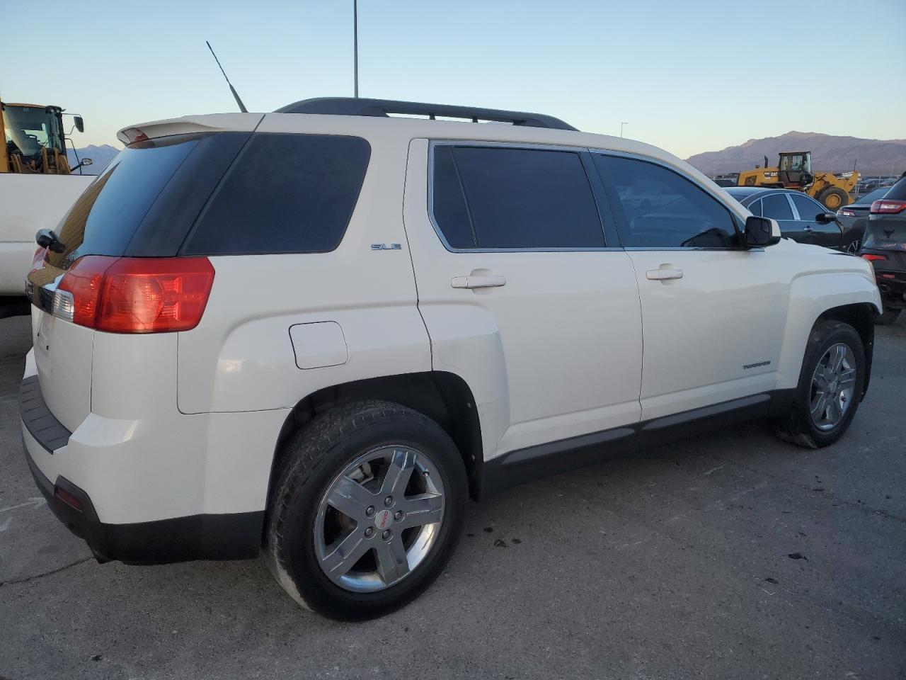 2012 GMC TERRAIN SL - Фото 3