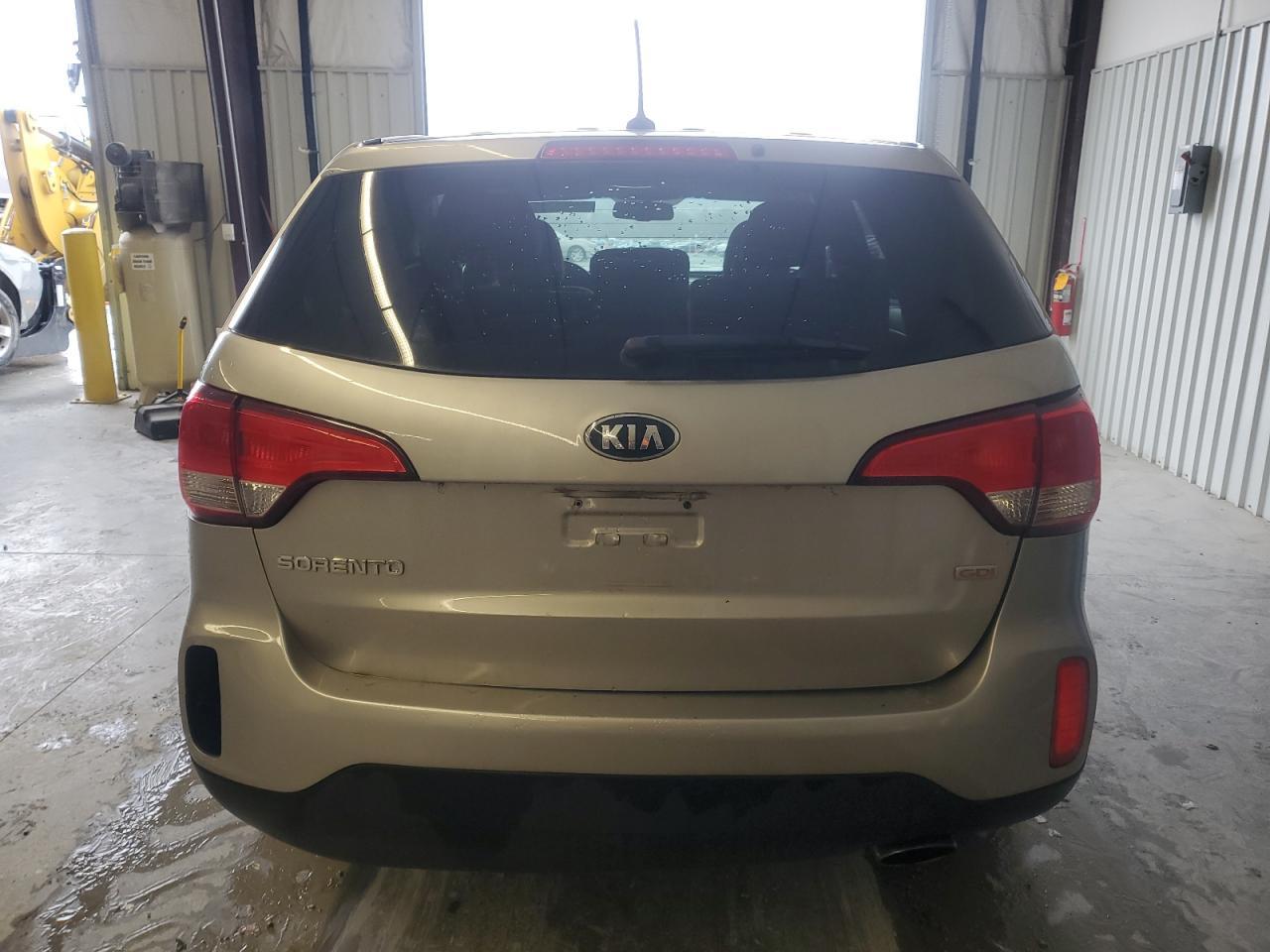 2014 KIA SORENTO LX - Фото 6
