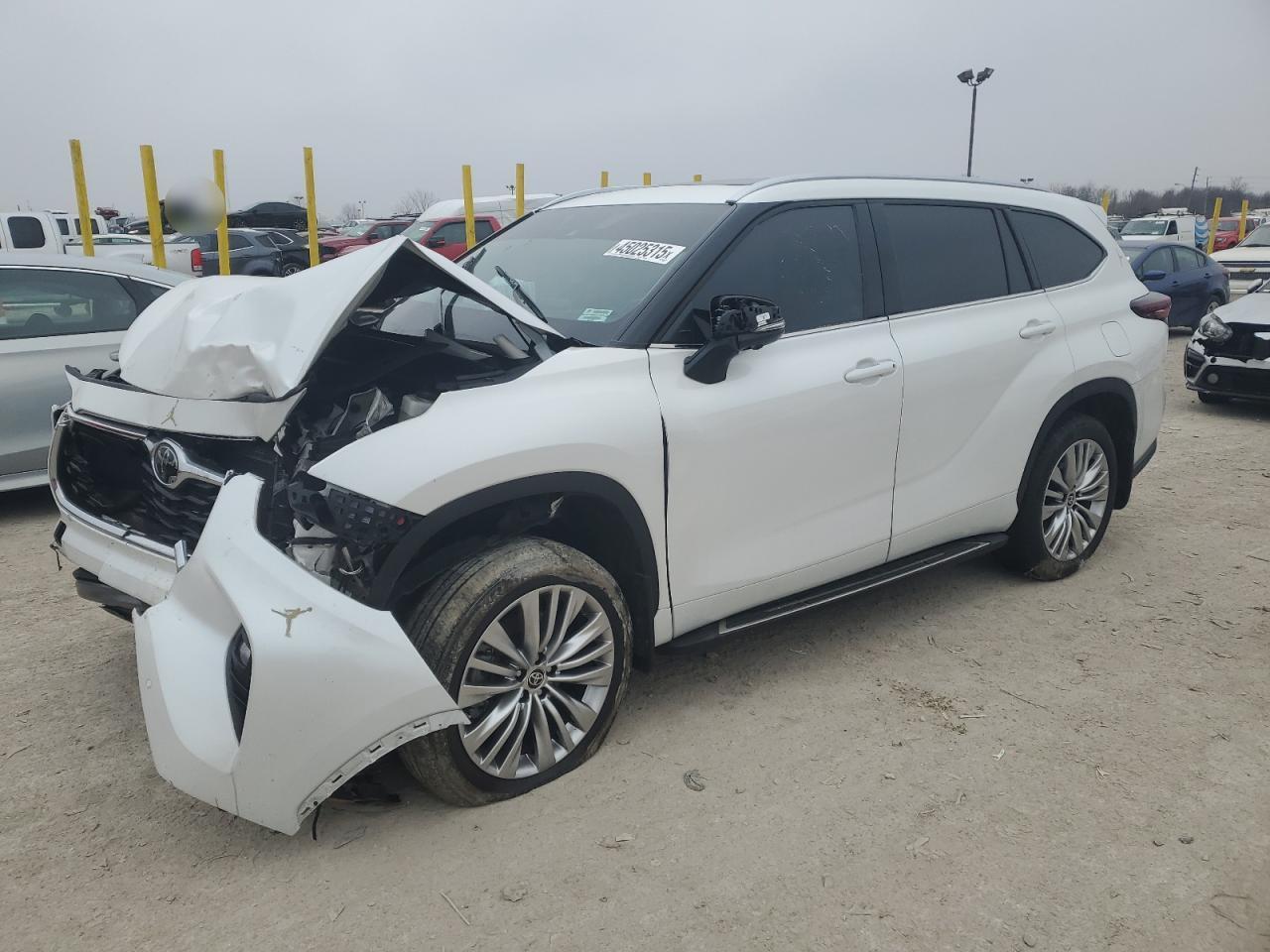 2024 TOYOTA HIGHLANDER