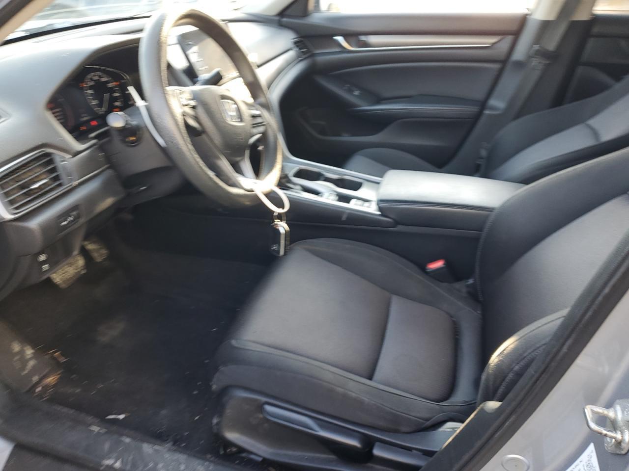 2018 HONDA ACCORD LX - Фото 7