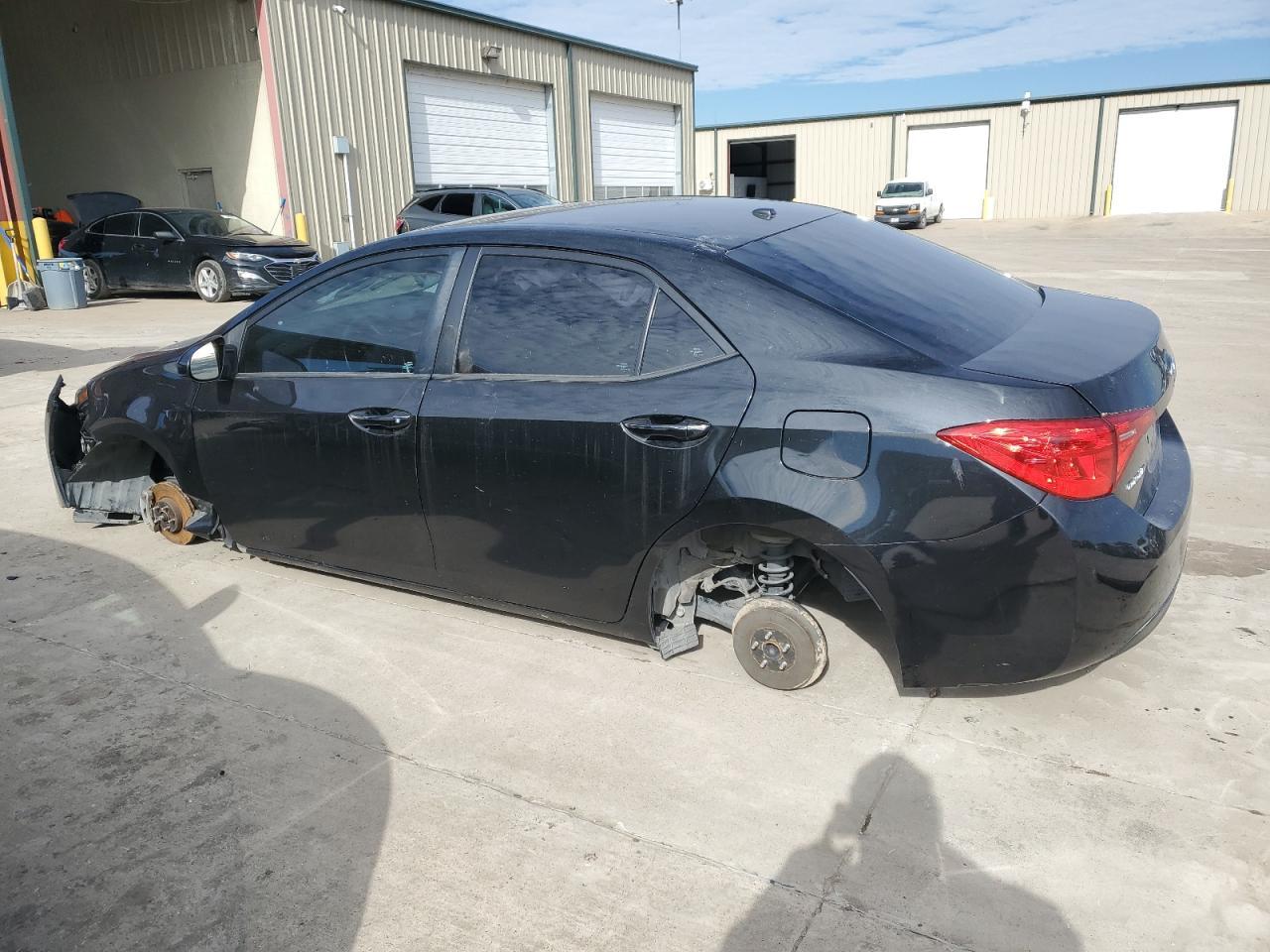 2018 TOYOTA COROLLA L - Image 2