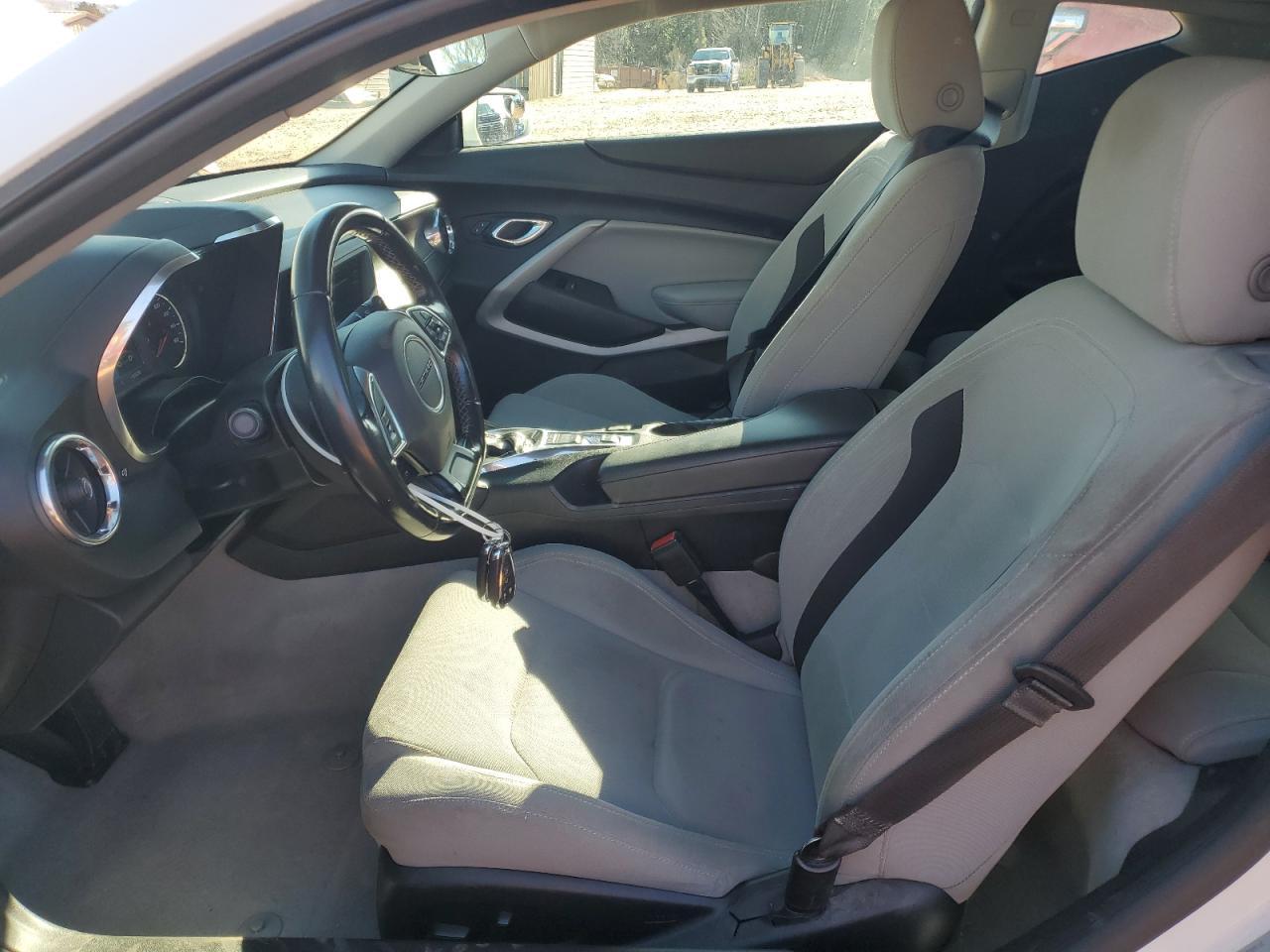 2019 CHEVROLET CAMARO LS - Image 7