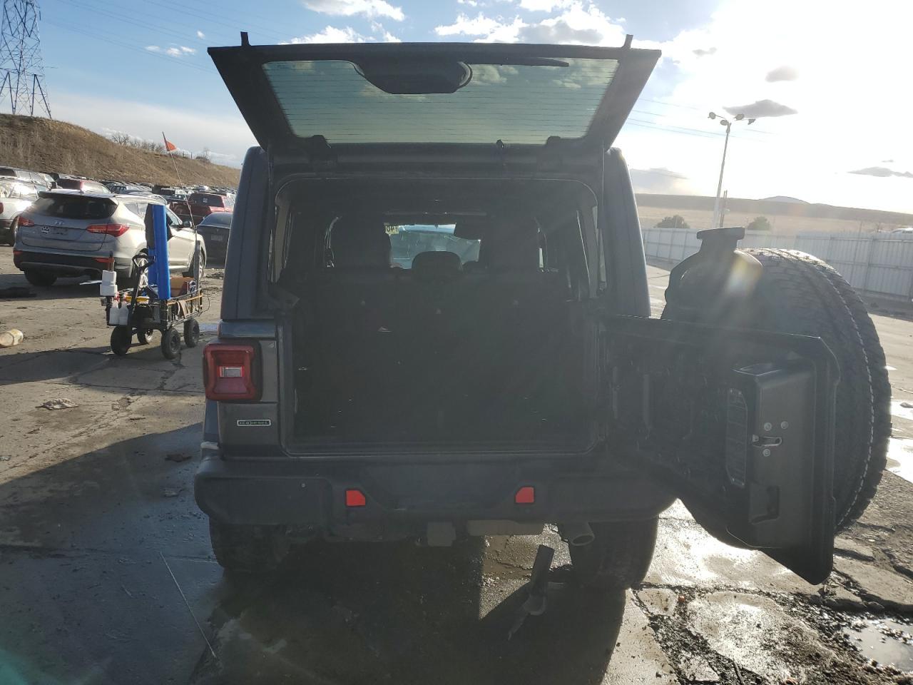 2020 JEEP WRANGLER U - Image 6
