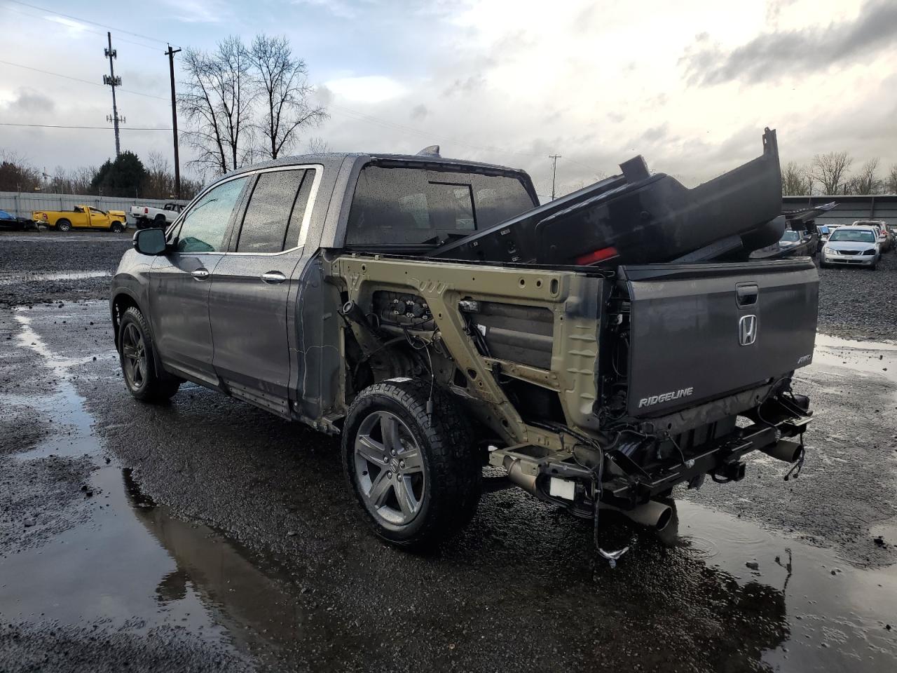 2021 HONDA RIDGELINE - Image 2
