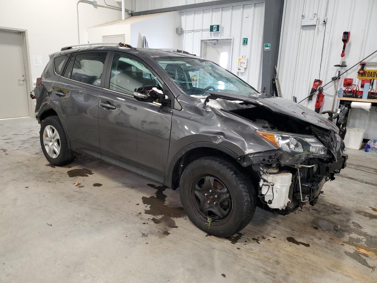 2015 TOYOTA RAV4 LE - Image 4