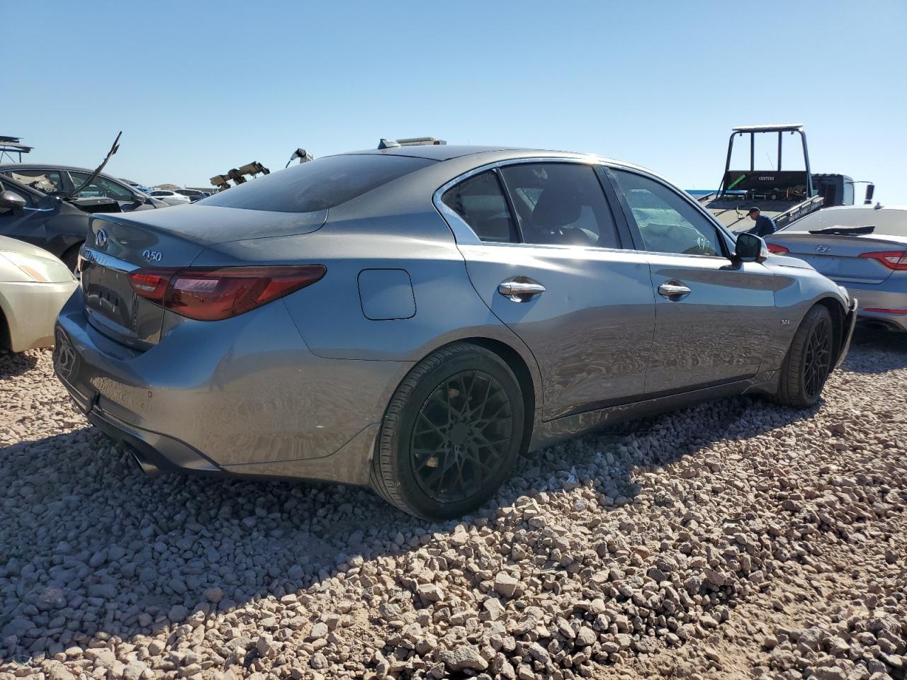 2018 INFINITI Q50 LUXE - Image 3