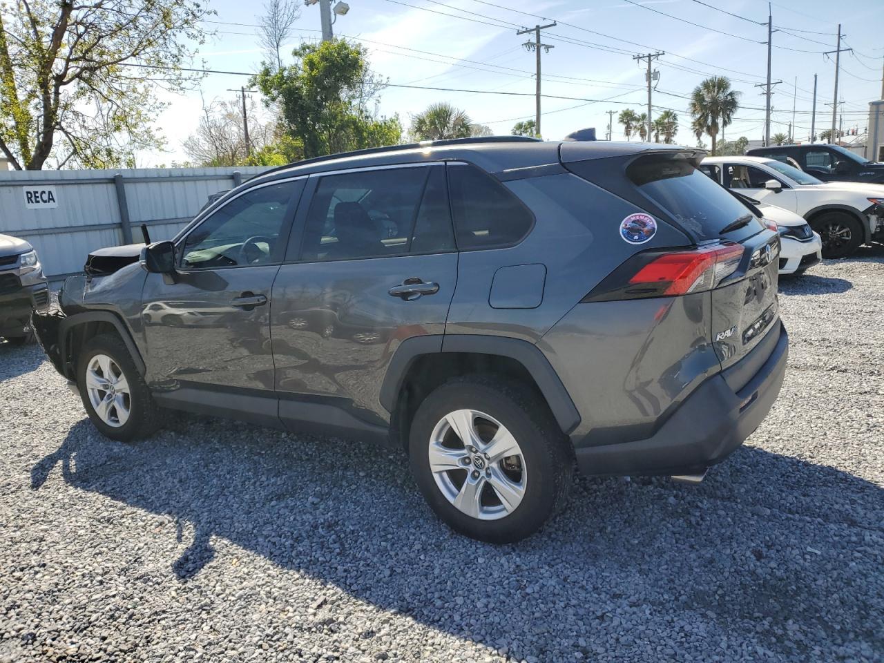 2020 TOYOTA RAV4 XLE - Image 2