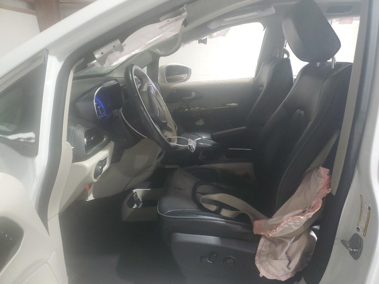 2020 CHRYSLER PACIFICA L - Image 7