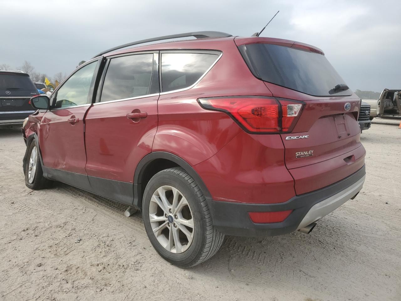 2019 FORD ESCAPE SEL - Image 2