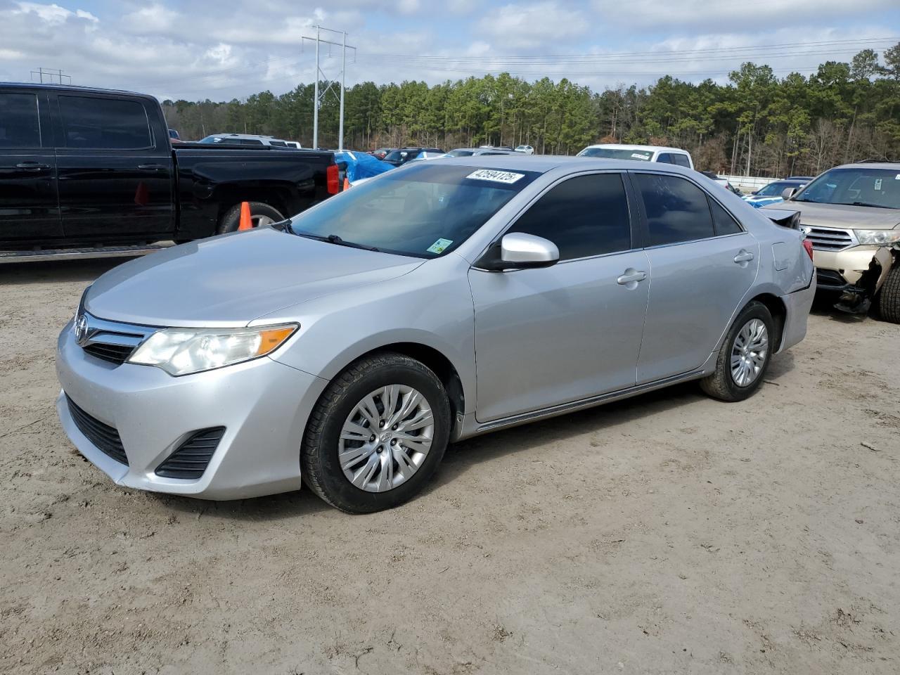 2013 TOYOTA CAMRY L