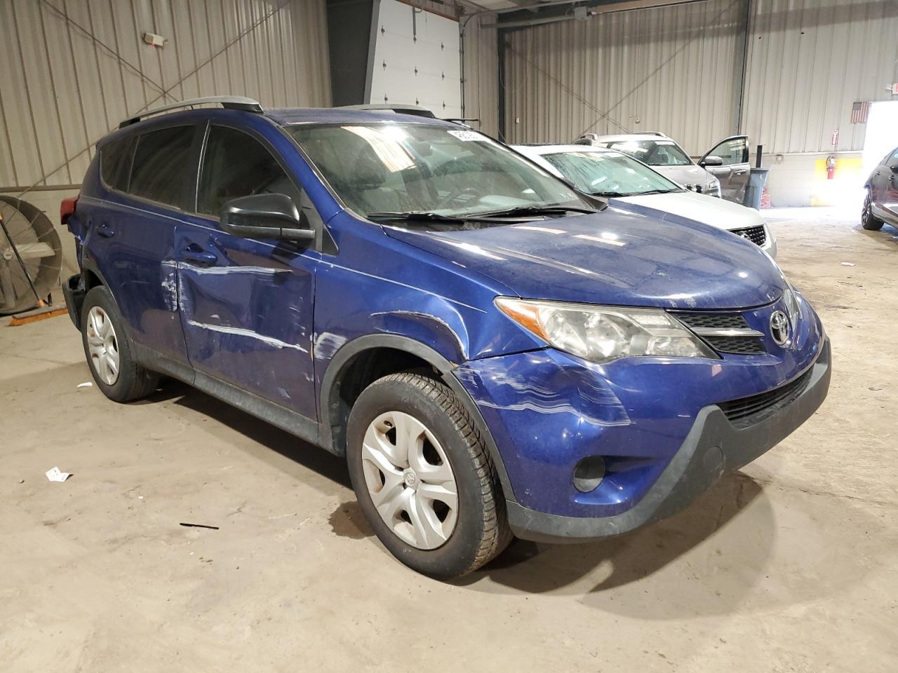 2015 TOYOTA RAV4 LE - Фото 4