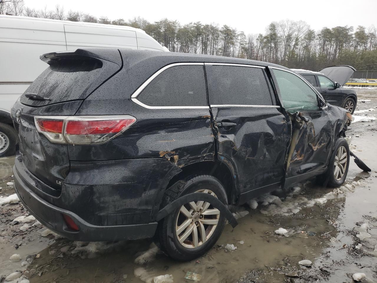 2015 TOYOTA HIGHLANDER - Image 3