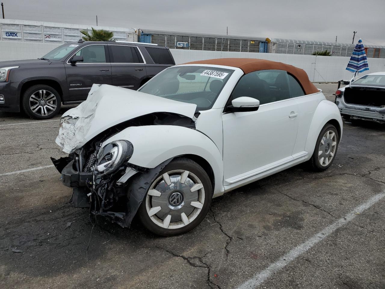 2019 VOLKSWAGEN BEETLE S