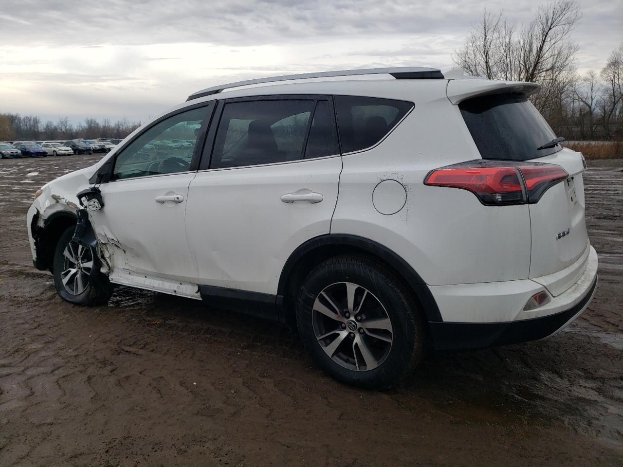 2016 TOYOTA RAV4 XLE - Image 2