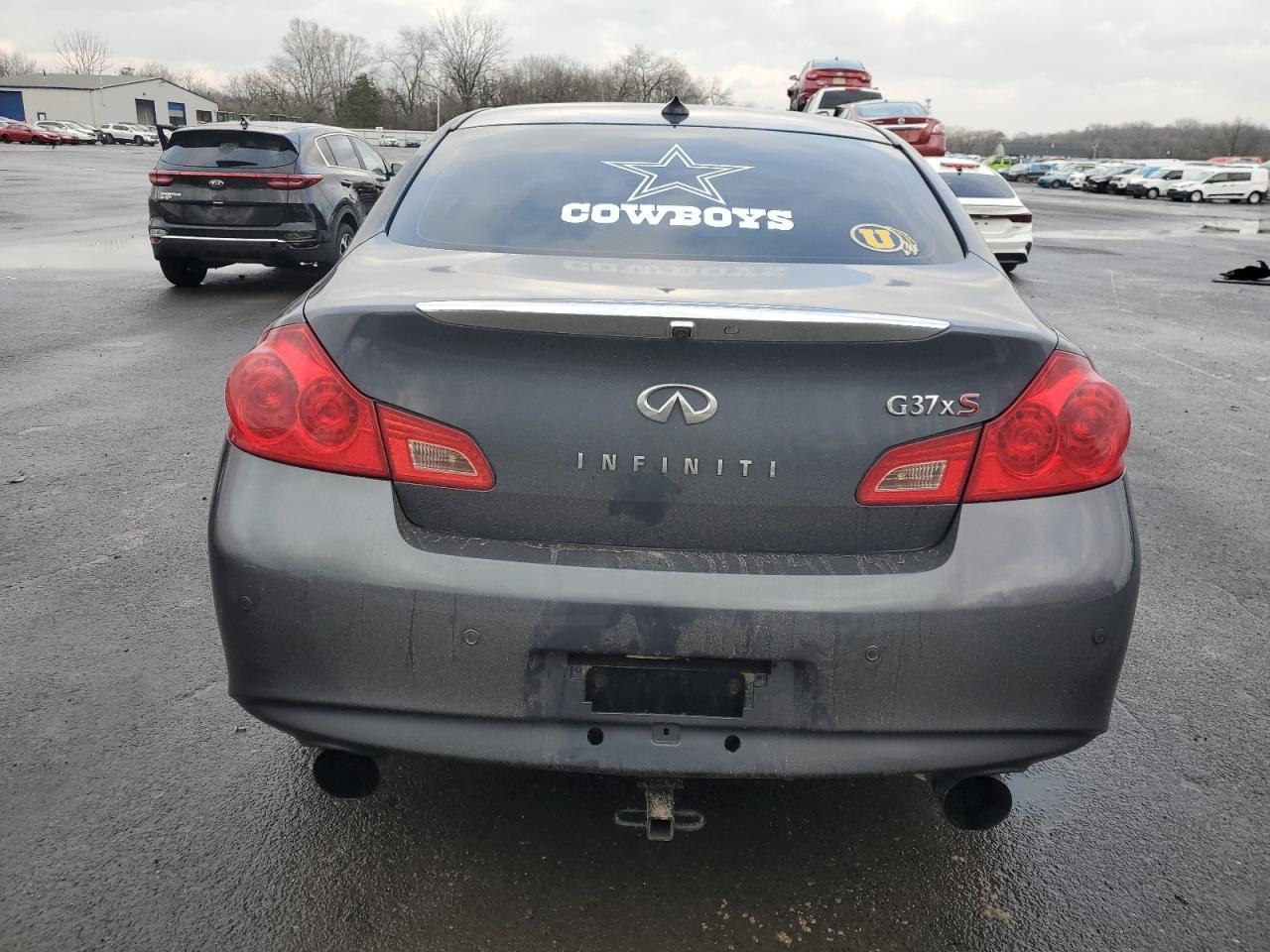 2012 INFINITI G37 - Image 6