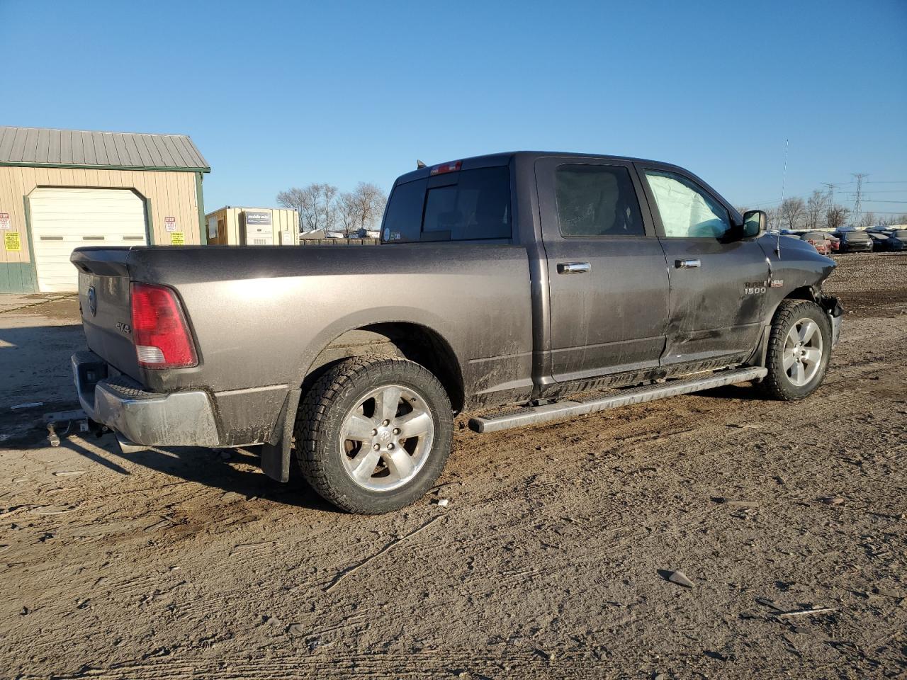 2017 RAM 1500 SLT - Image 3