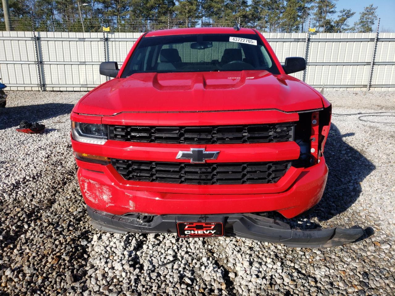 2017 CHEVROLET SILVERADO - Image 5