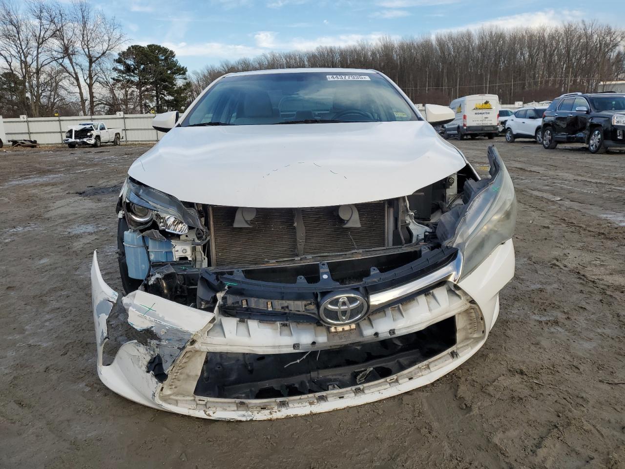 2017 TOYOTA CAMRY LE - Фото 5