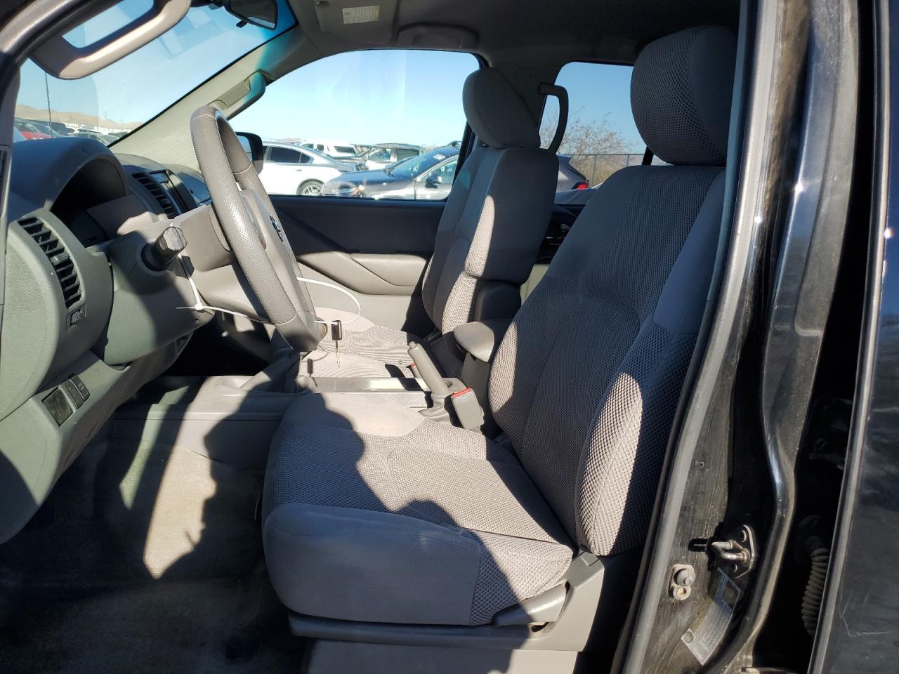2012 NISSAN FRONTIER S - Фото 7
