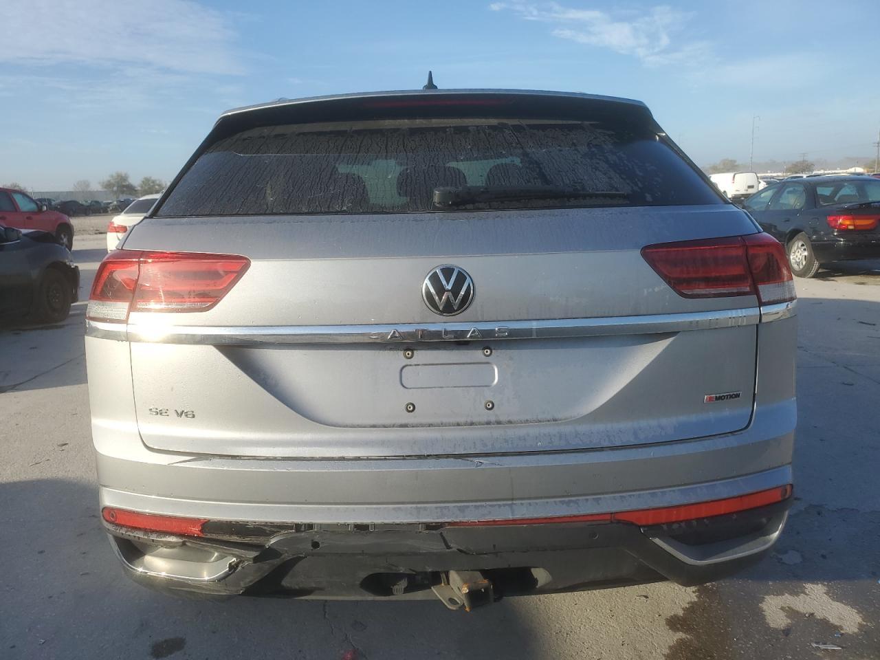 2022 VOLKSWAGEN ATLAS CROS - Image 6