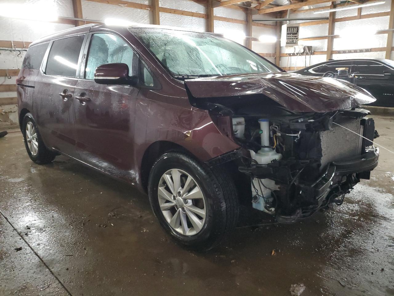 2016 KIA SEDONA LX - Image 4