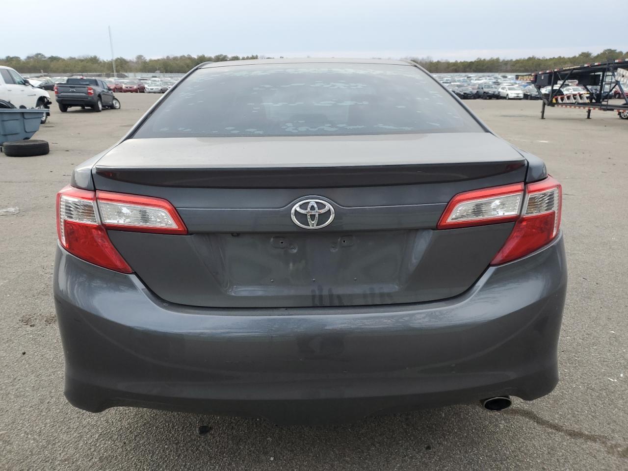 2014 TOYOTA CAMRY L - Image 6