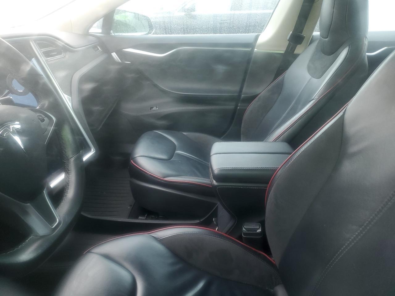 2015 TESLA MODEL S 85 - Image 7