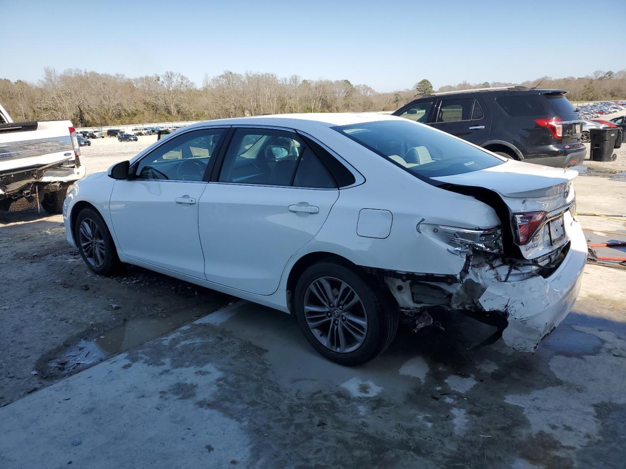 2017 TOYOTA CAMRY LE - Image 2