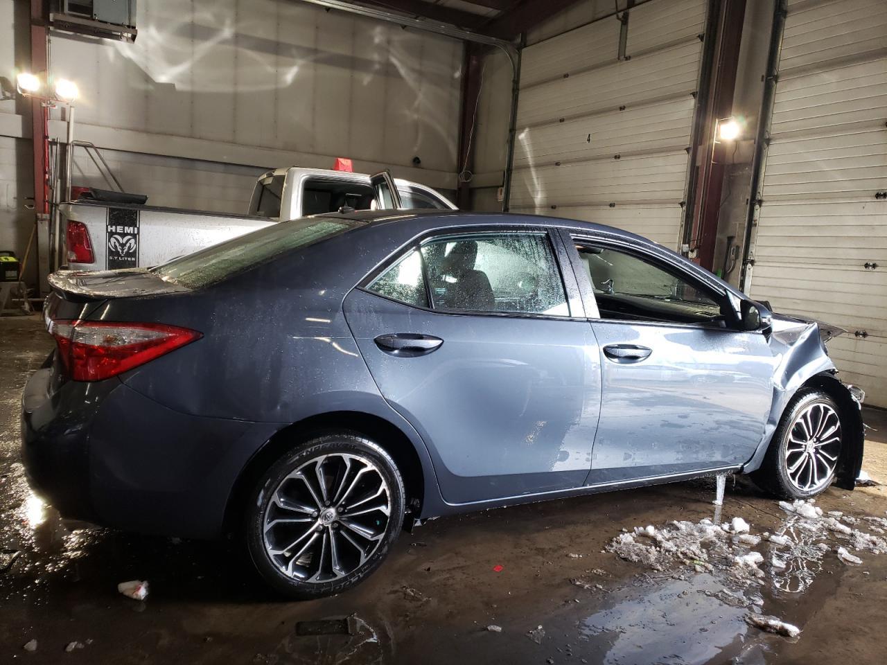 2015 TOYOTA COROLLA L - Image 3